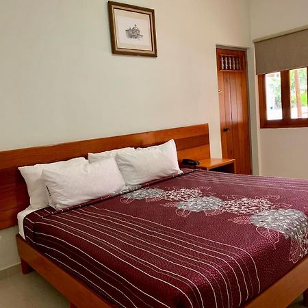 Hotel Posada Del Sol Apatzingán de la Constitución Εξωτερικό φωτογραφία