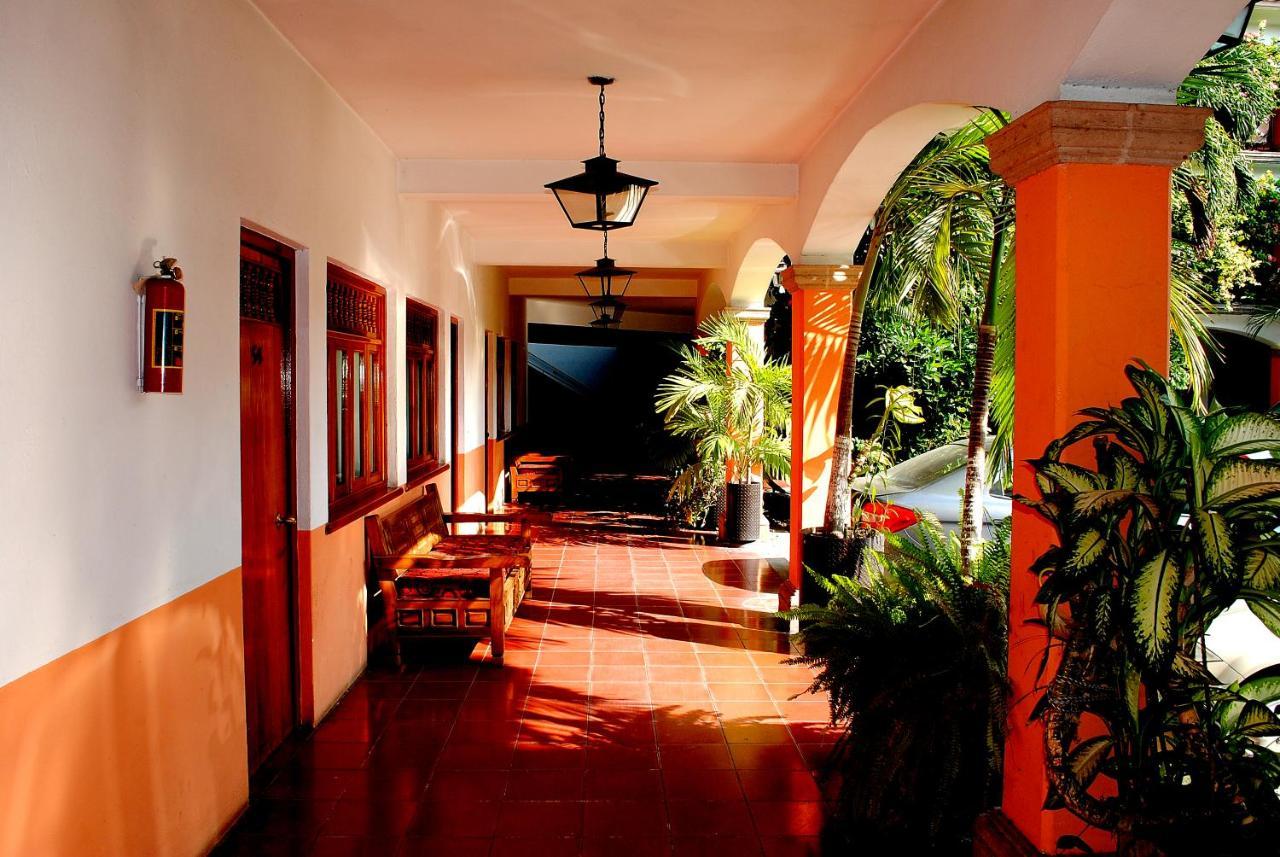 Hotel Posada Del Sol Apatzingán de la Constitución Εξωτερικό φωτογραφία