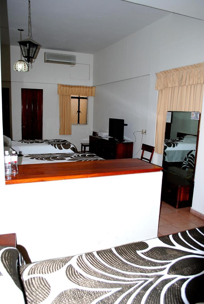 Hotel Posada Del Sol Apatzingán de la Constitución Εξωτερικό φωτογραφία