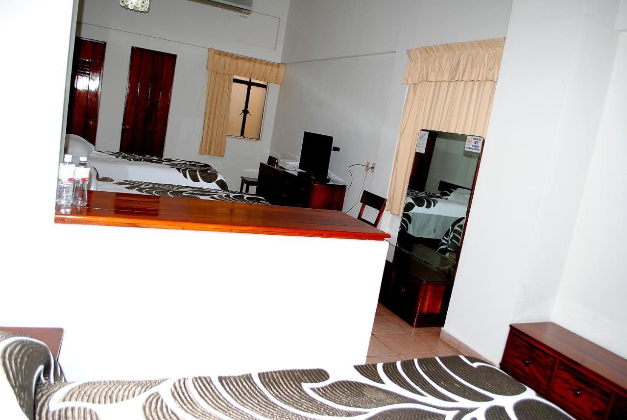 Hotel Posada Del Sol Apatzingán de la Constitución Εξωτερικό φωτογραφία