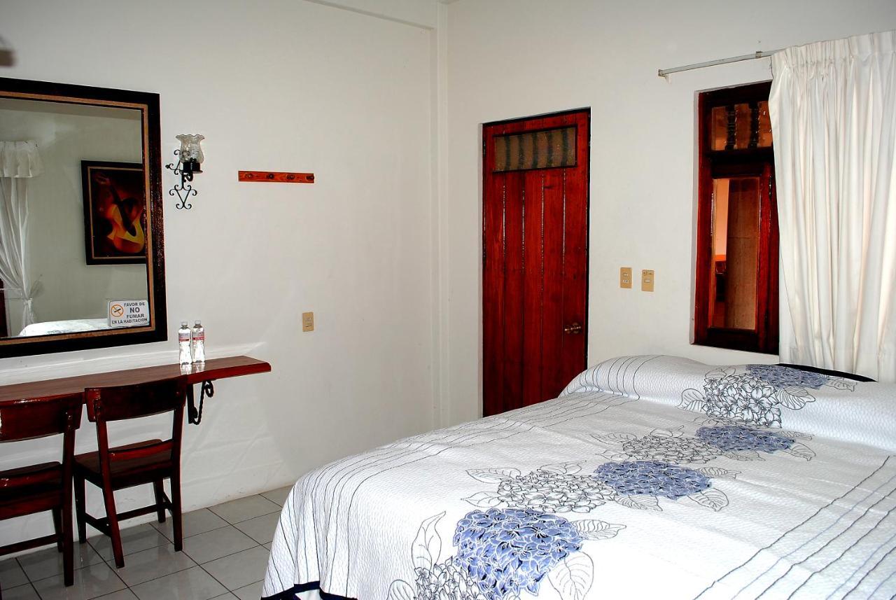 Hotel Posada Del Sol Apatzingán de la Constitución Εξωτερικό φωτογραφία